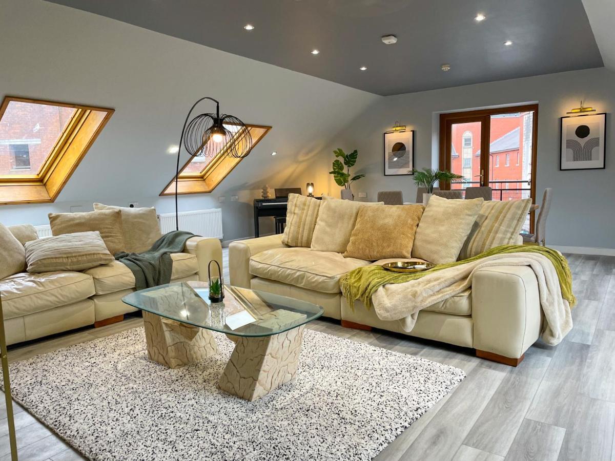 The Loft At Utopia Penthouse By M-Groupsa 스완지 외부 사진